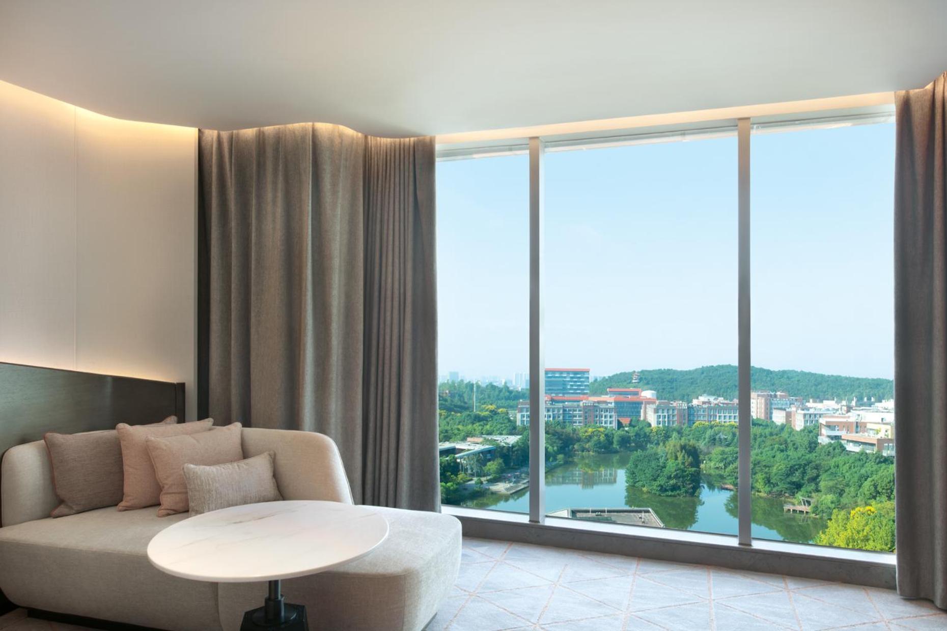 Crowne Plaza Wuhan Optics Valley, An Ihg Hotel المظهر الخارجي الصورة